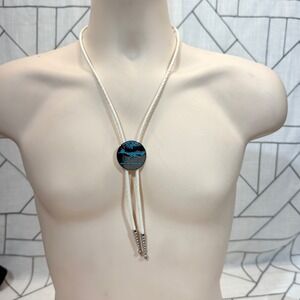 Unbranded Bolo Tie OS White Blue Roadrunner Enamel Western Accessory